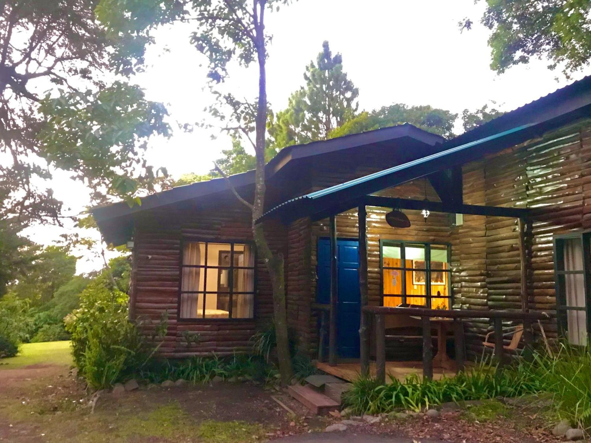 Villa Yerbabuena-Deluxe Accommodation Lodge