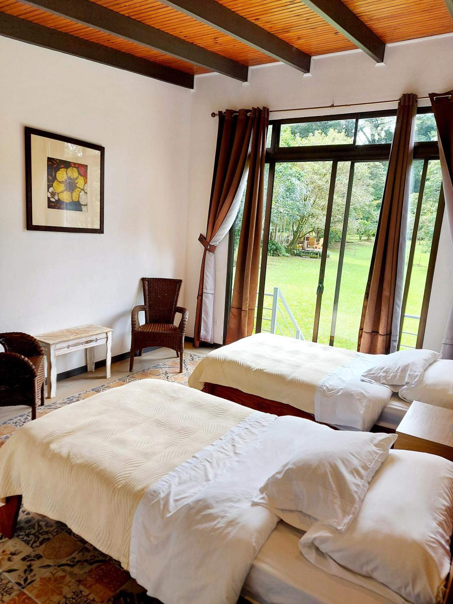 Villa Yerbabuena-Deluxe Accommodation Monteverde